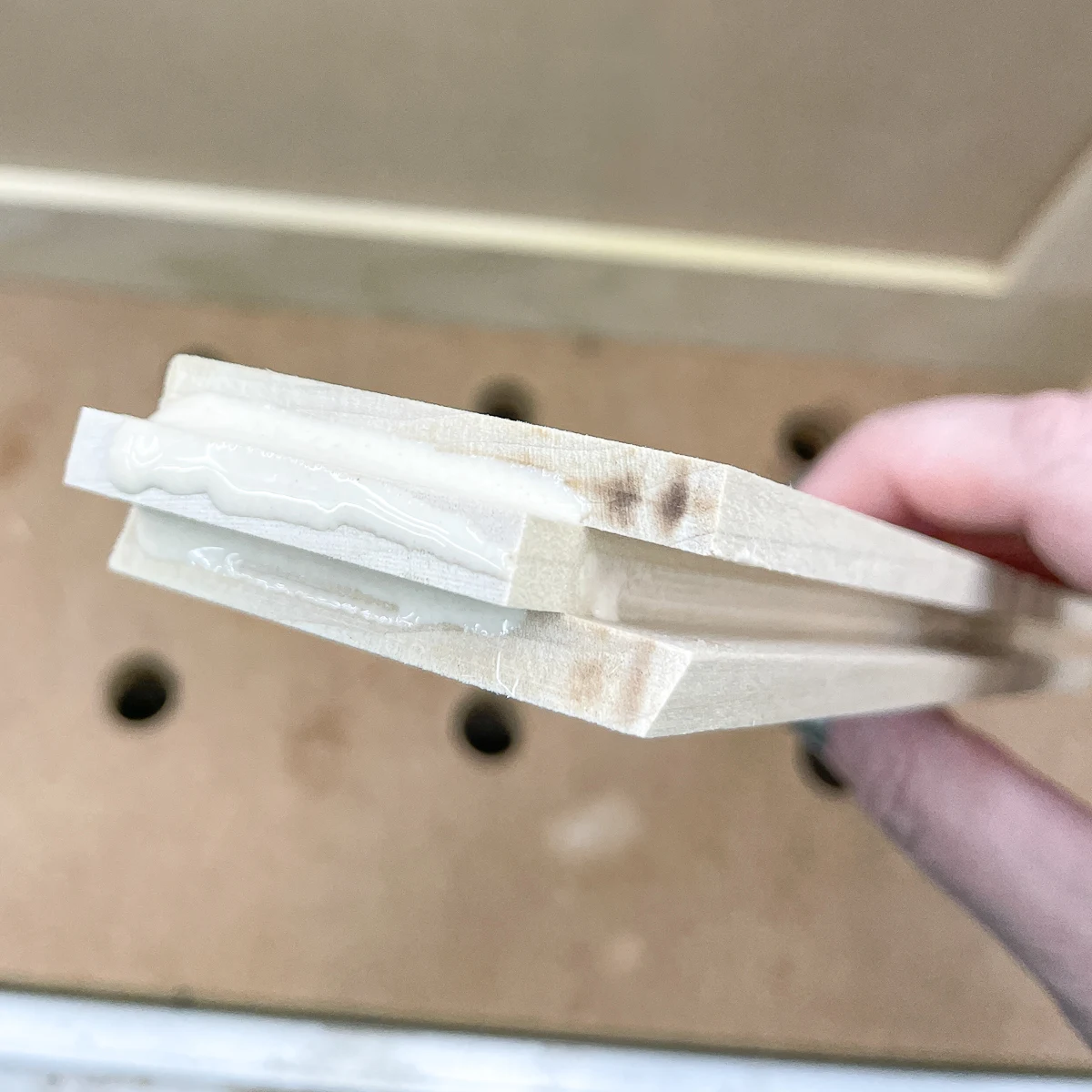wood glue on ends of rail pieces