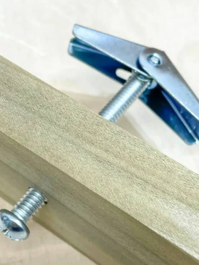 HOW TO USE TOGGLE BOLTS