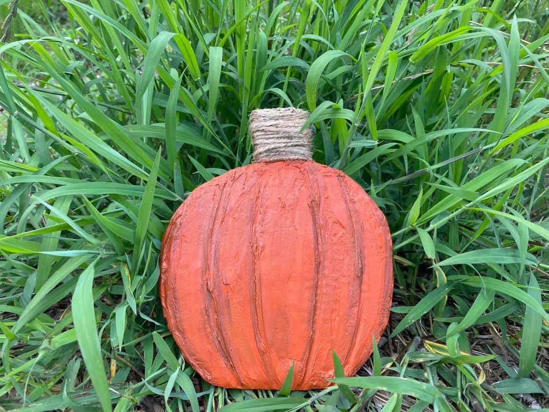 21 Easy DIY Wood Pumpkin Decor Ideas - The Handyman's Daughter