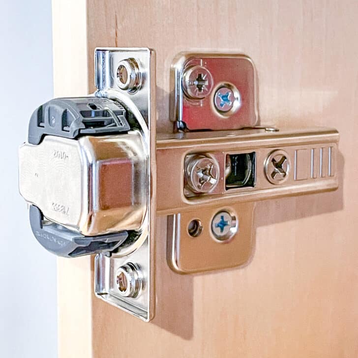 how to install cabinet hinges