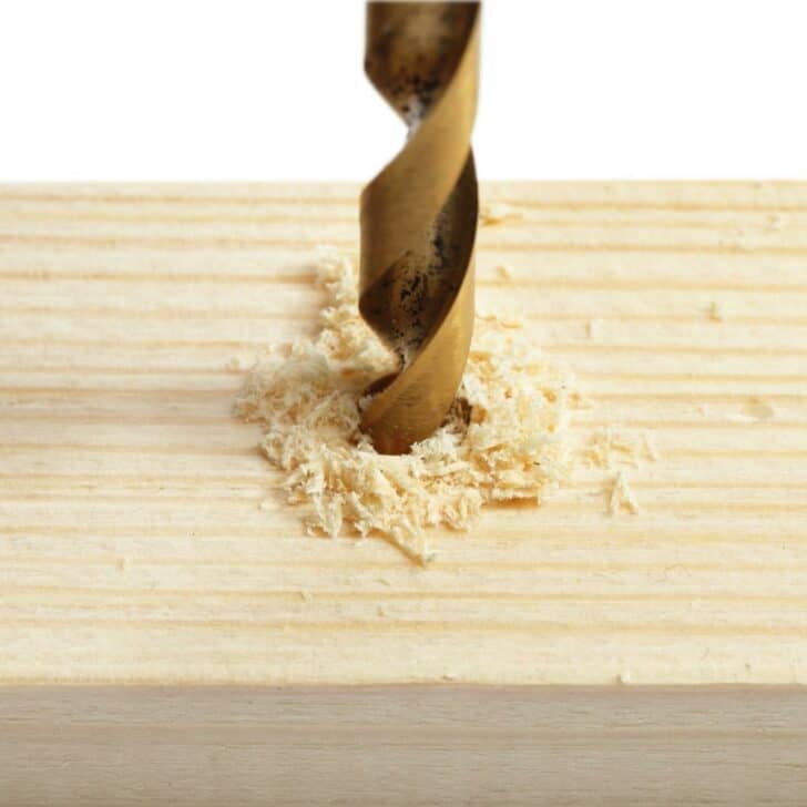 how to drill pilot holes for wood screws
