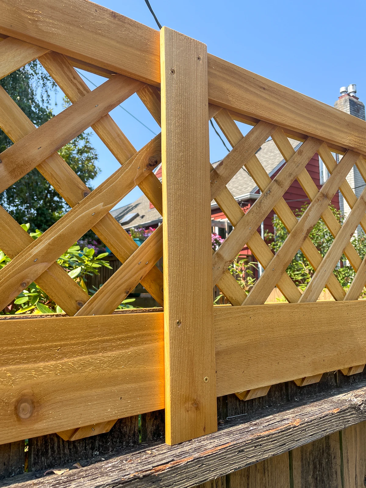 vertical trim on fence top trellis