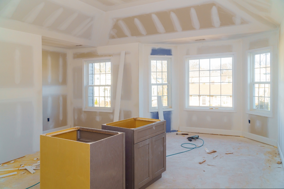 room after applying joint compound to seams in drywall