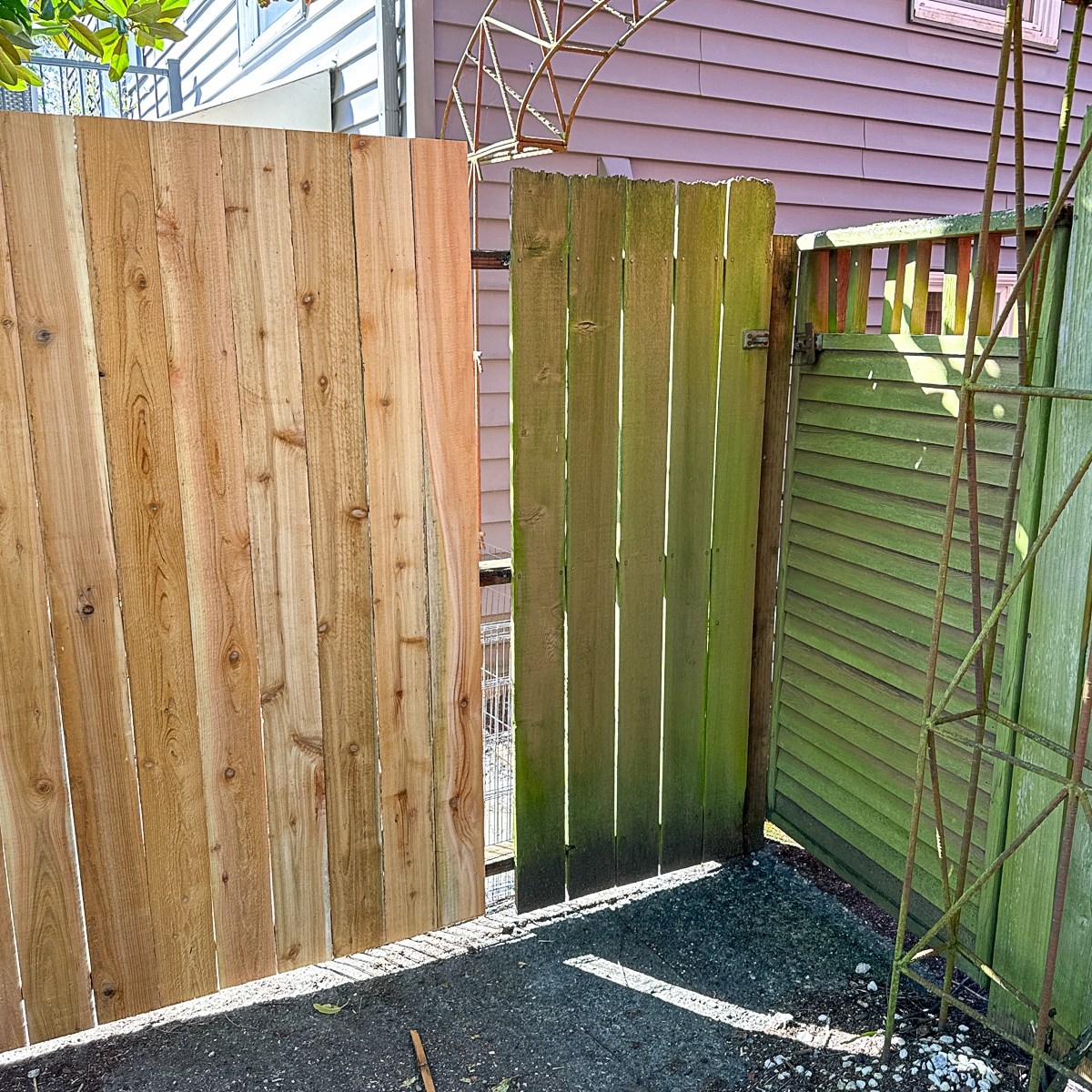 how to replace fence panels